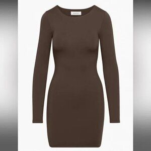 Aritzia Babaton Contour Crew Long Sleeve Mini Dress Scoop Neck Rich Mocha Brown